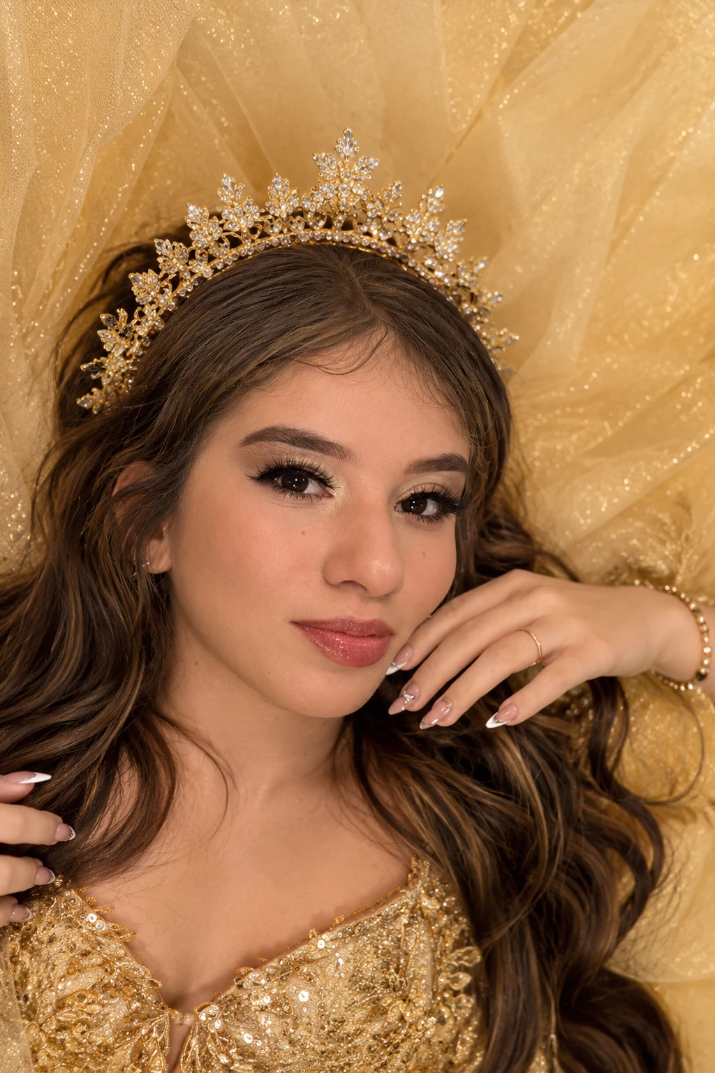 Retrato de la quinceañera con su corona